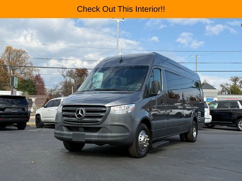 Used 2022 Mercedes-Benz Sprinter 4500 w/ Parking Package image 1