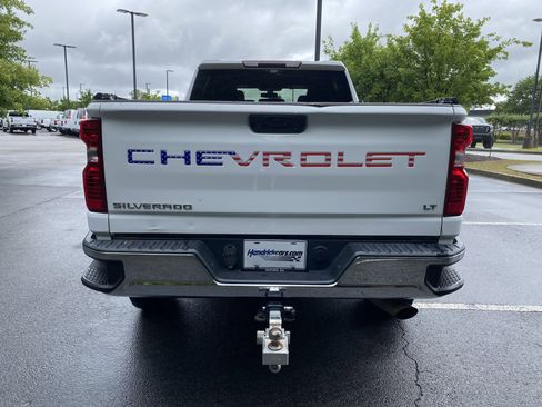 Used 2021 Chevrolet Silverado 2500 LT w/ Convenience Package AWD/4WD image 8