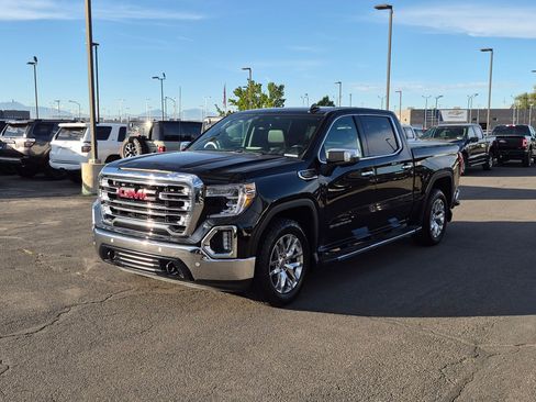 Used 2020 GMC Sierra 1500 SLT w/ SLT Premium Plus Package AWD/4WD image 10