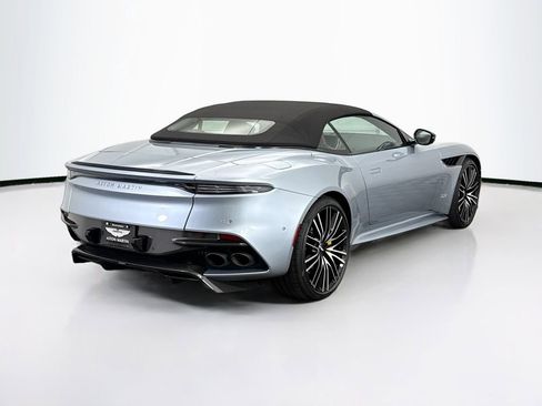 Used 2021 Aston Martin DBS Superleggera Volante image 13