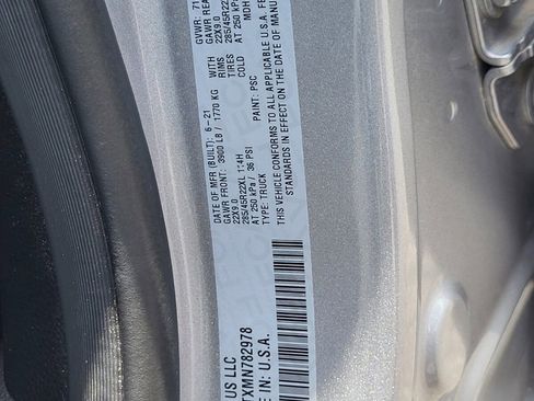 Used 2021 RAM 1500 Laramie AWD/4WD image 35