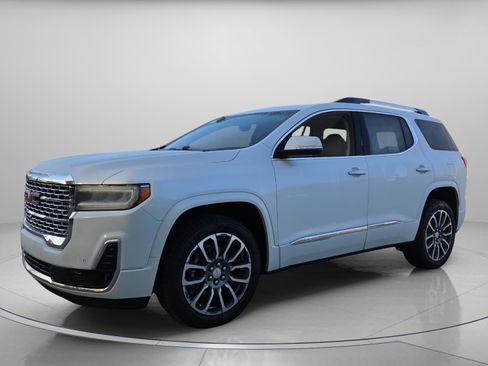 Used 2021 GMC Acadia Denali w/ Denali Technology Package image 2
