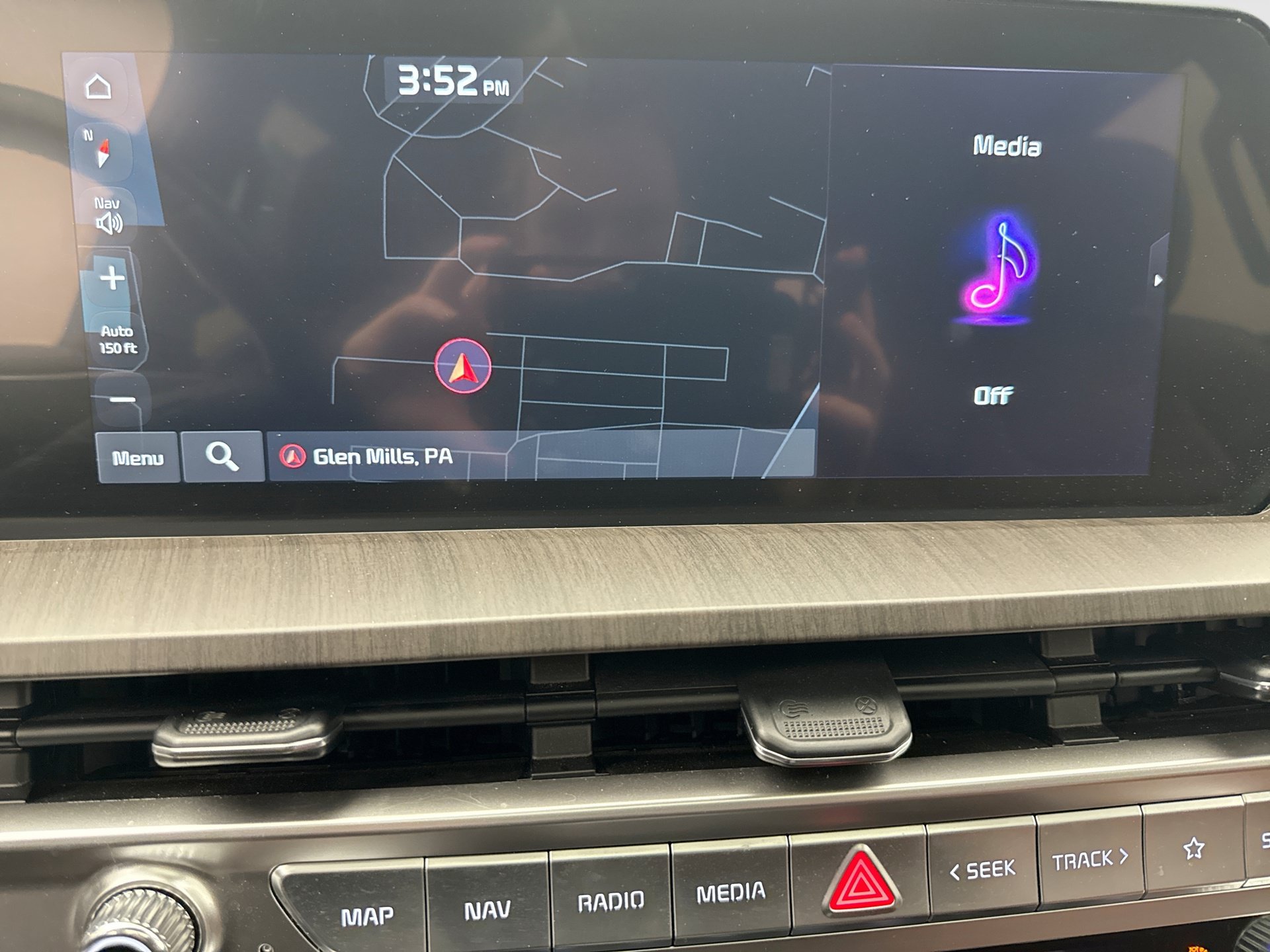 Used 2024 Kia Telluride EX w/ EX Captain's Chair Package AWD/4WD image 26