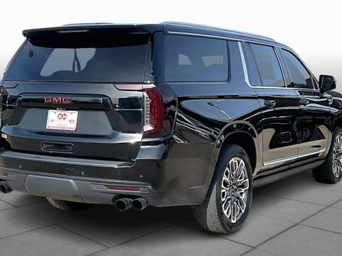 Used 2021 GMC Yukon XL Denali w/ Denali Ultimate Package image 13