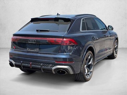 Certified 2025 Audi RS Q8 performance AWD/4WD image 5