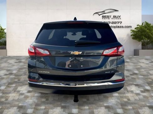 Used 2020 Chevrolet Equinox LT w/ Driver Convenience Package image 5