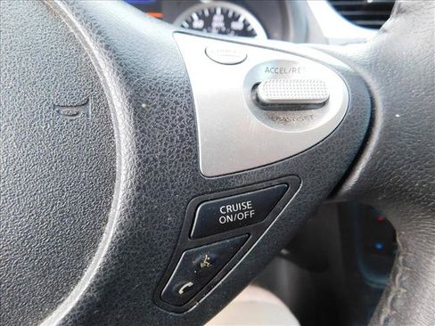 Used 2019 Nissan Sentra SV FWD image 12