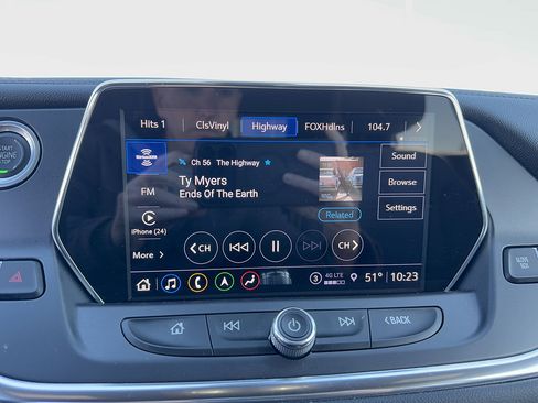 Used 2022 Chevrolet Blazer Premier w/ Enhanced Convenience Package FWD image 18