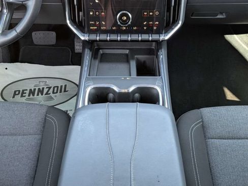 Used 2026 GMC Acadia Elevation FWD image 25
