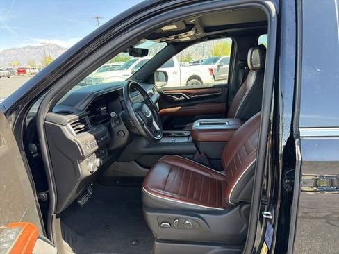 Used 2023 GMC Yukon Denali Ultimate AWD/4WD image 22