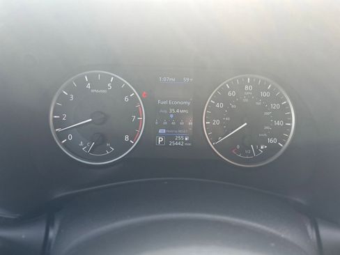 Used 2025 Nissan Sentra S image 35