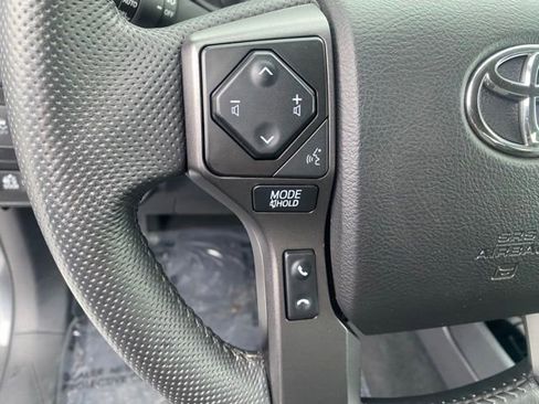 Used 2021 Toyota Tacoma TRD Off-Road AWD/4WD image 19