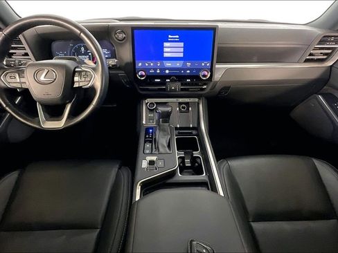 Used 2024 Lexus GX 550 image 21