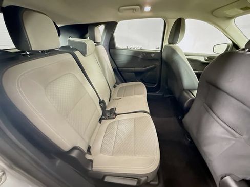 Used 2022 Ford Escape SE FWD image 24