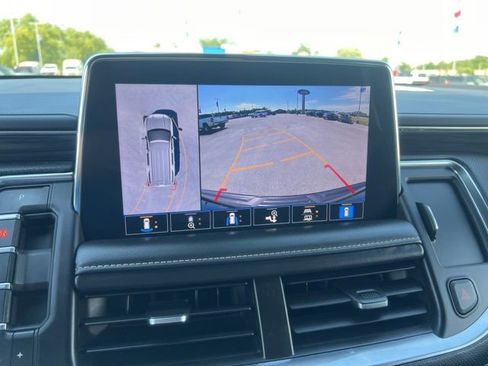 Used 2021 GMC Yukon SLT w/ SLT Premium Package AWD/4WD image 25