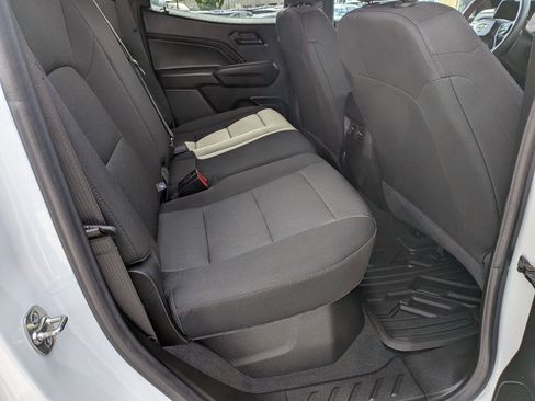 Used 2025 Chevrolet Colorado W/T w/ WT Convenience Package II AWD/4WD image 30