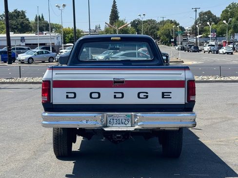 Used 1992 Dodge D/W Truck 250 AWD/4WD image 4