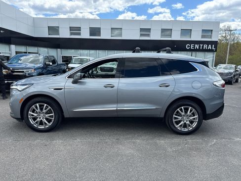 Used 2023 Buick Enclave Essence w/ Experience Buick Package AWD/4WD image 2