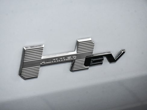 Used 2024 GMC Hummer EV 3X image 97