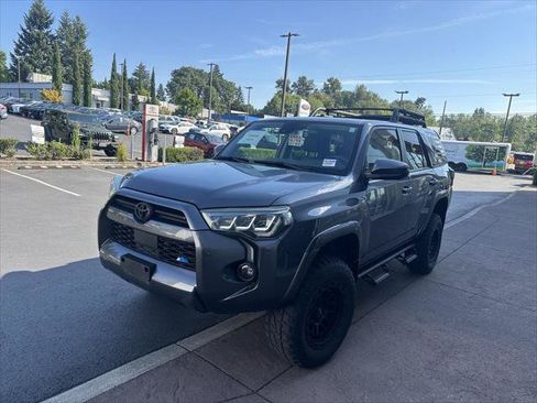 Certified 2023 Toyota 4Runner SR5 Premium w/ Moonroof Package AWD/4WD image 27