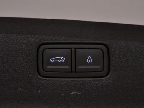 Certified 2026 Genesis GV70 2.5T Advanced AWD/4WD image 26