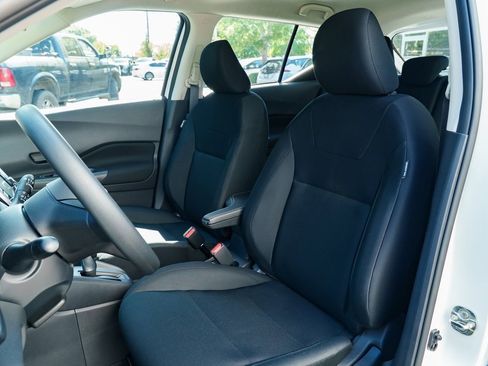 New 2025 Nissan Kicks Play S image 19