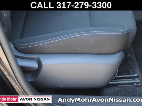 Used 2023 Nissan Rogue S AWD/4WD image 21