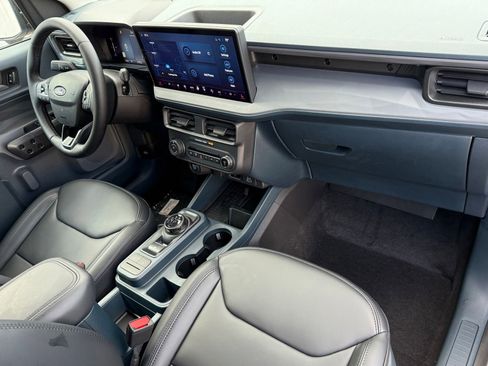 New 2026 Ford Maverick Lariat w/ Black Appearance Package image 19