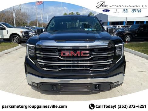Used 2024 GMC Sierra 1500 SLT image 9