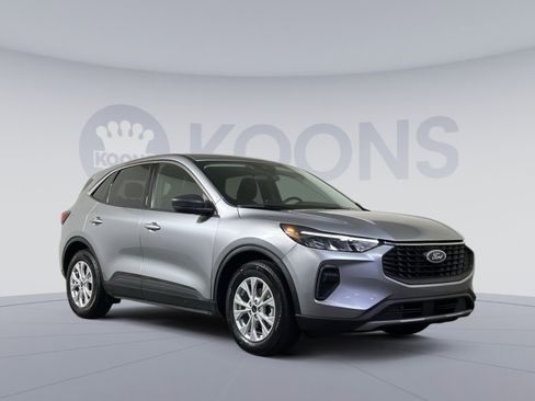 Used 2024 Ford Escape Active image 8