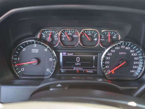 Used 2018 Chevrolet Silverado 1500 LT w/ All Star Edition image 10