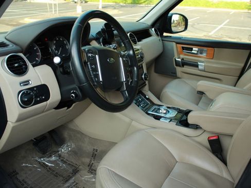 Used 2015 Land Rover LR4 HSE LUX AWD/4WD image 10