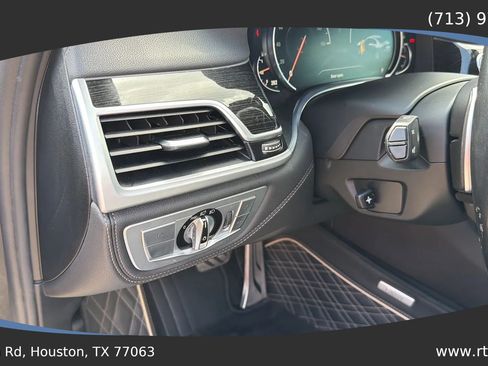 Used 2018 BMW 740i RWD image 25