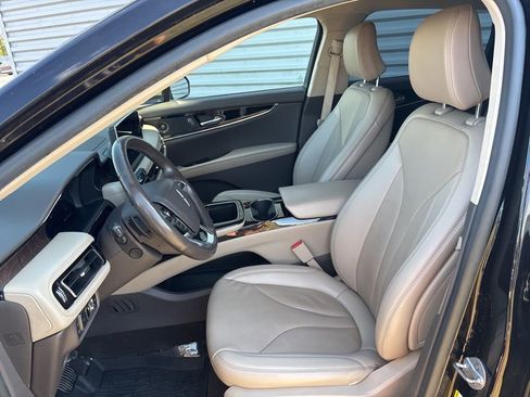 Used 2022 Lincoln Nautilus Reserve w/ Equipment Group 201A image 24