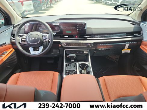 New 2026 Kia Carnival EX FWD image 15