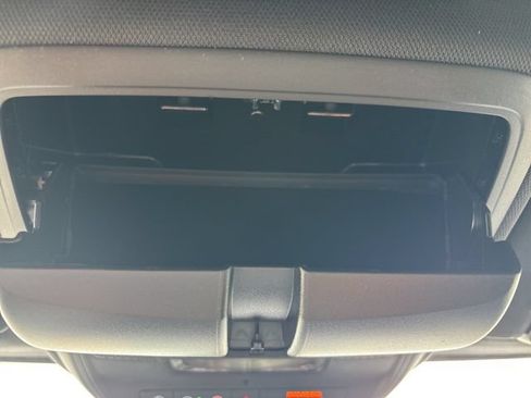 New 2026 Chevrolet Equinox LT w/ Convenience Package II FWD image 34