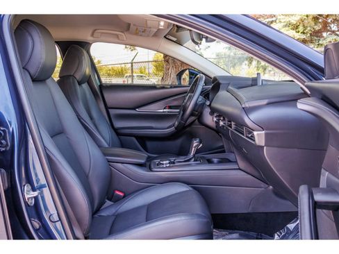 Used 2022 MAZDA CX-30 AWD 2.5 S w/ Select Package image 11