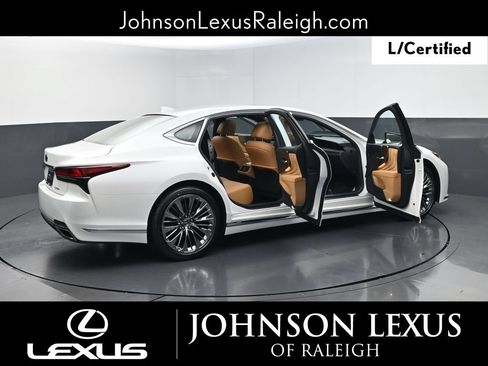 Certified 2021 Lexus LS 500 w/ Accessory Package (Z2) RWD image 31