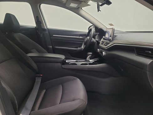 Used 2023 Nissan Altima 2.5 SV FWD image 21