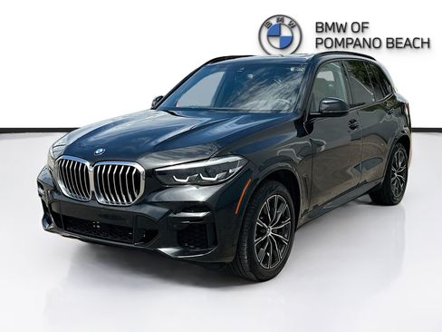 Used 2023 BMW X5 xDrive40i w/ M Sport Package AWD/4WD image 3