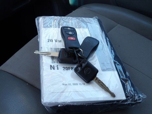 Used 2020 Nissan NV 2500 SV RWD image 14