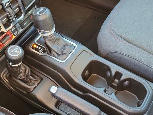 New 2026 Jeep Wrangler Unlimited Rubicon image 10