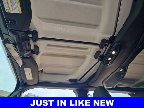 Used 2025 Jeep Wrangler Sport image 28