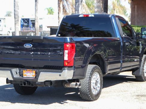 Used 2022 Ford F250 XLT w/ XLT Value Package RWD image 9