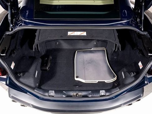 Certified 2019 Ferrari Portofino image 10