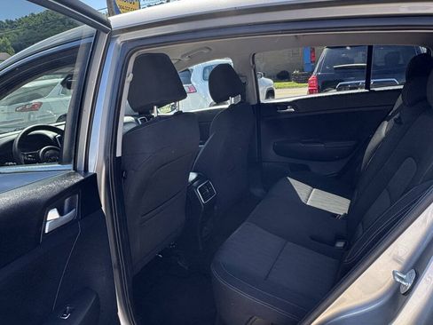 Used 2021 Kia Sportage LX AWD/4WD image 8