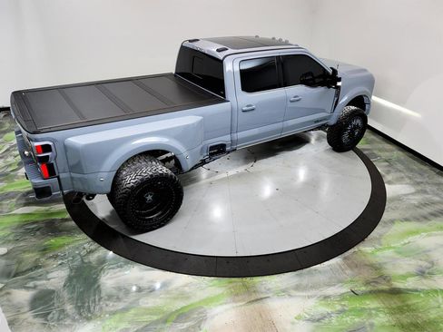 Used 2024 Ford F450 Platinum w/ FX4 Off-Road Package AWD/4WD image 35