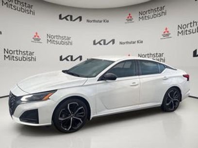 Used 2023 Nissan Altima 2.5 SR