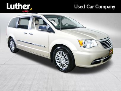 Used 2013 Chrysler Town & Country Touring-L w/ Driver Convenience Group