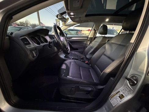 Used 2016 Volkswagen Golf Limited Edition FWD image 20